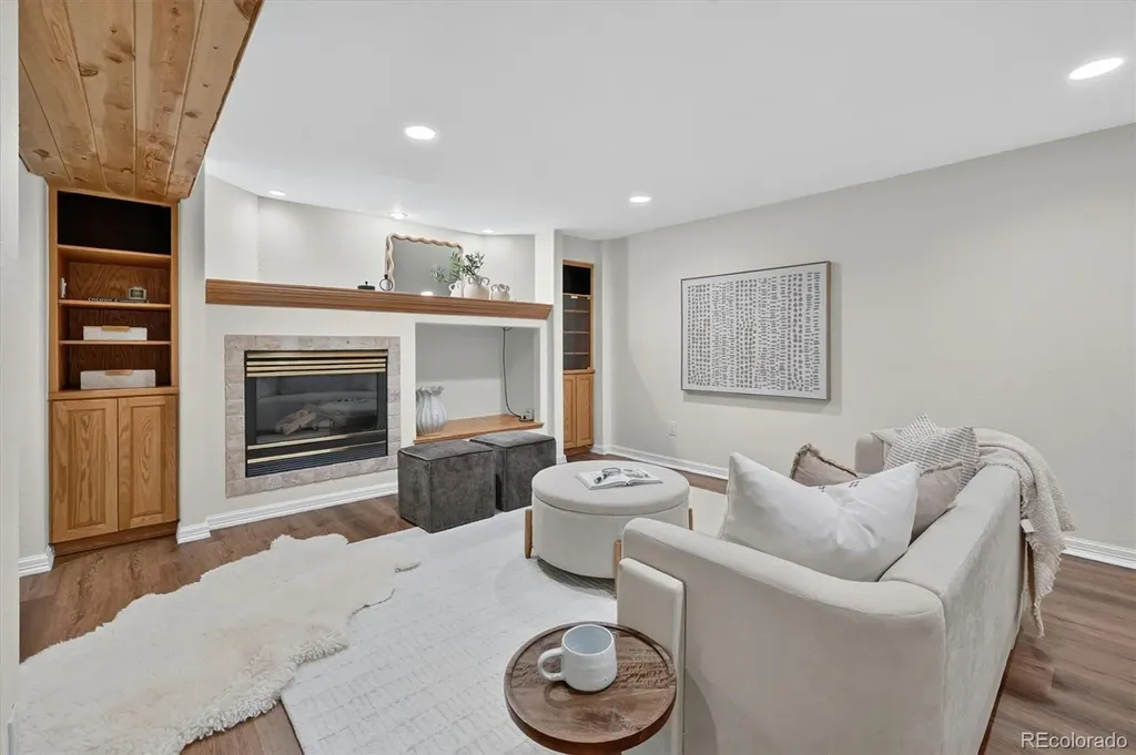 3019 S Eaton Street Denver CO 80227