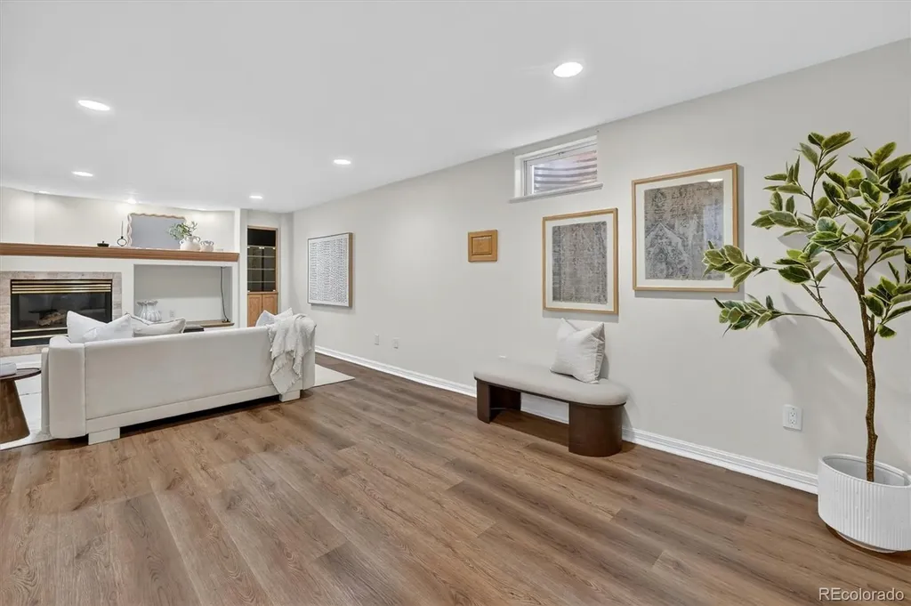 3019 S Eaton Street Denver CO 80227