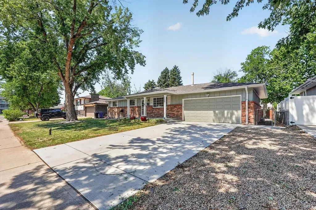 3019 S Eaton Street Denver CO 80227