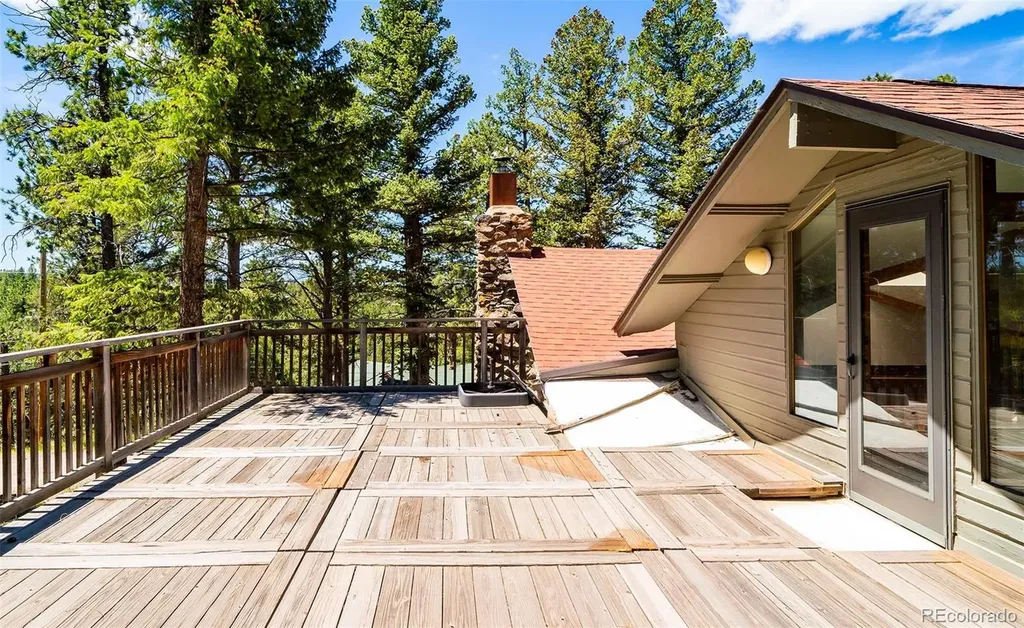 25997 Mountain View Road Golden CO 80401