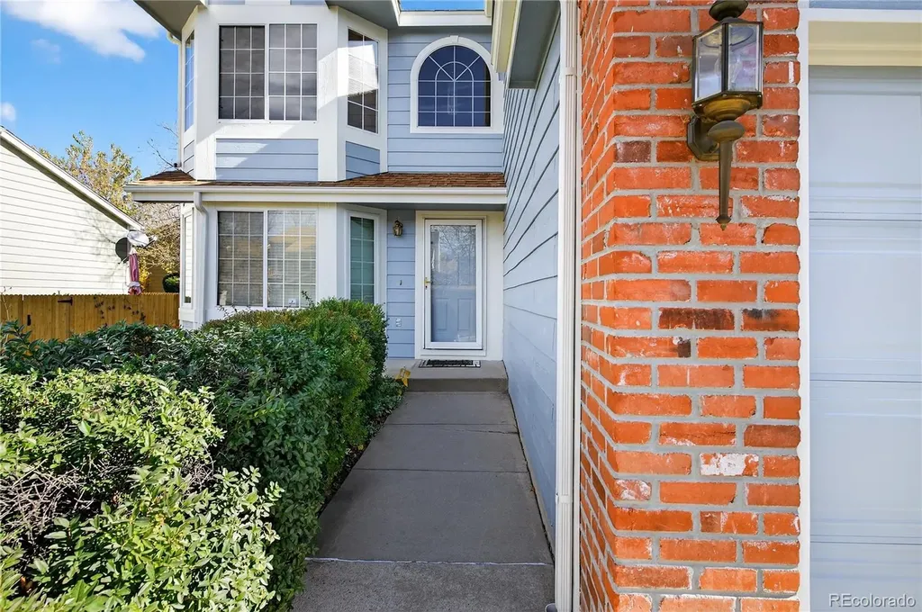 4916 S Eagle Circle Aurora CO 80015
