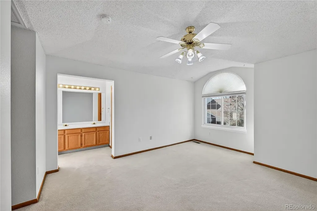4916 S Eagle Circle Aurora CO 80015