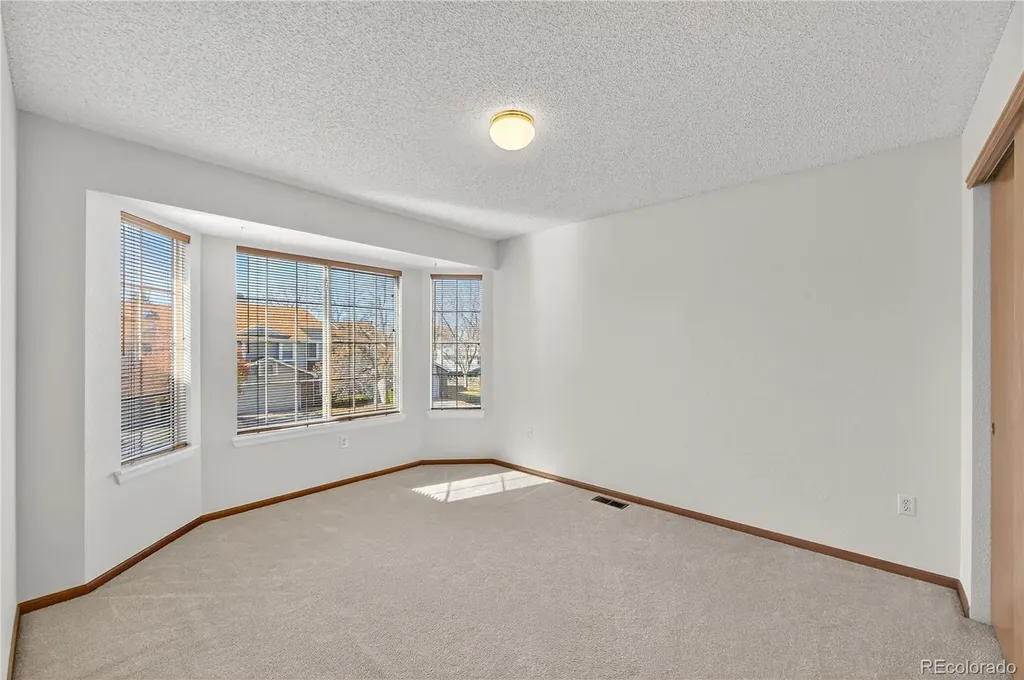 4916 S Eagle Circle Aurora CO 80015