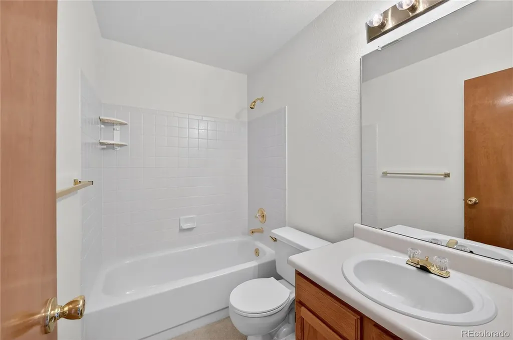 4916 S Eagle Circle Aurora CO 80015