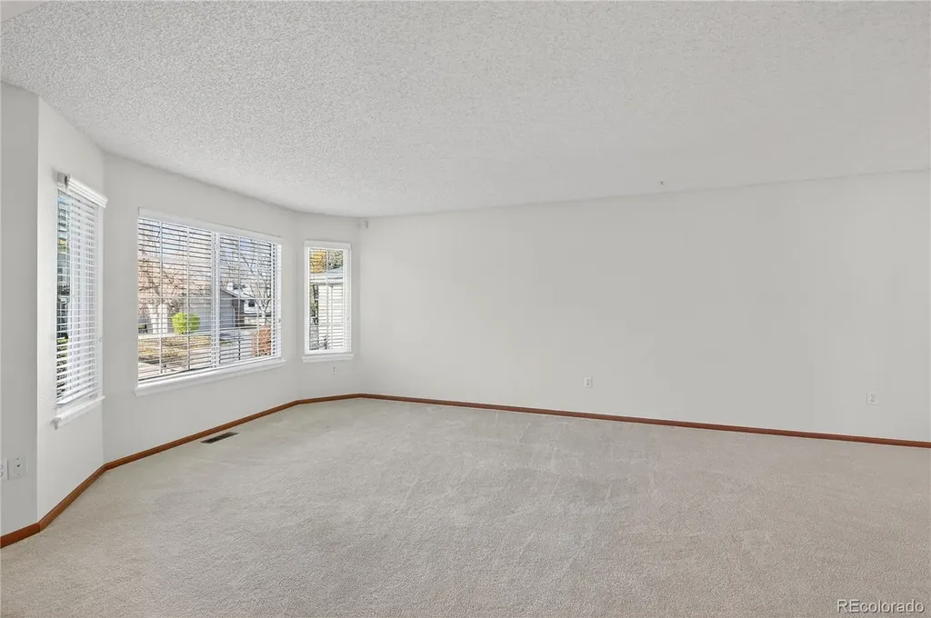 4916 S Eagle Circle Aurora CO 80015