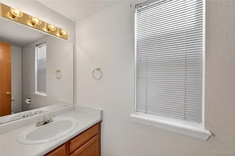 4916 S Eagle Circle Aurora CO 80015