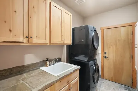 10 Bozeman Trail Elizabeth CO 80107