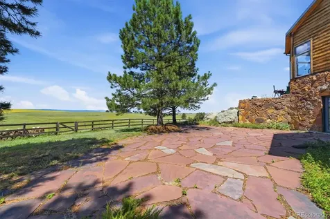 10 Bozeman Trail Elizabeth CO 80107