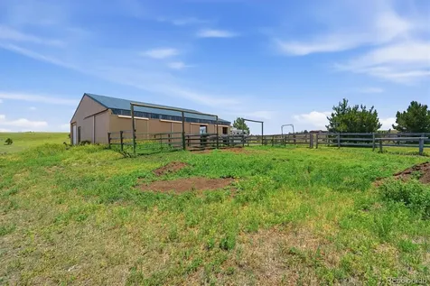 10 Bozeman Trail Elizabeth CO 80107