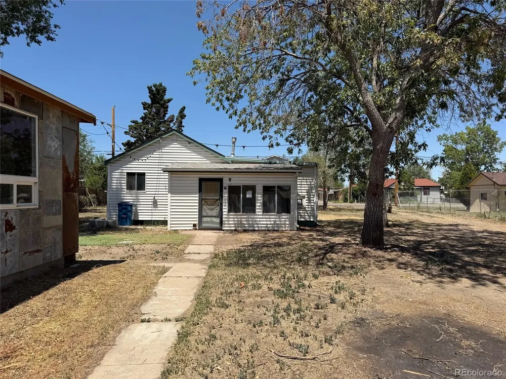 2840 W 65th Place Denver CO 80221