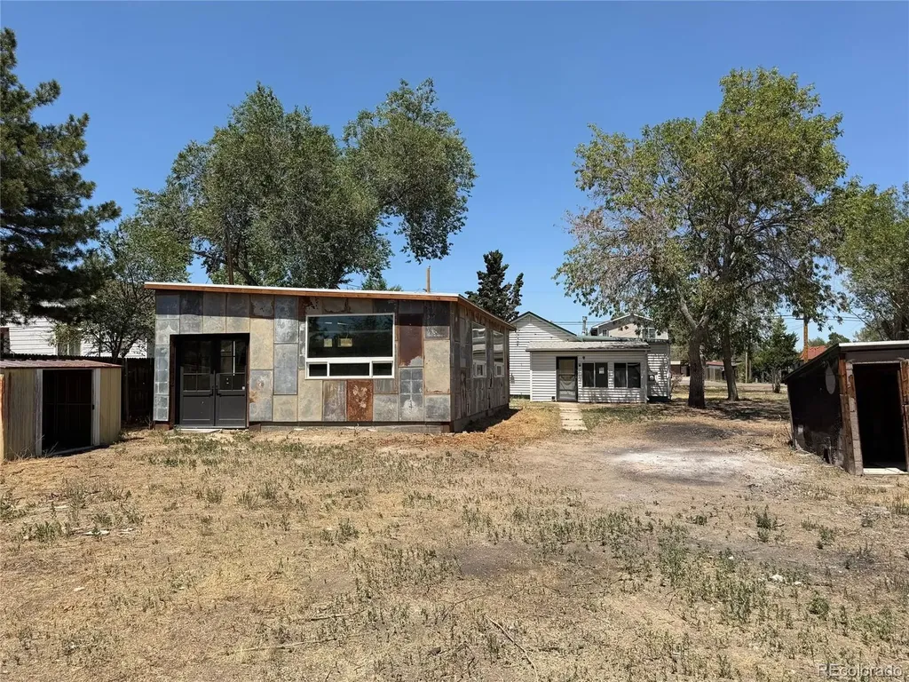 2840 W 65th Place Denver CO 80221