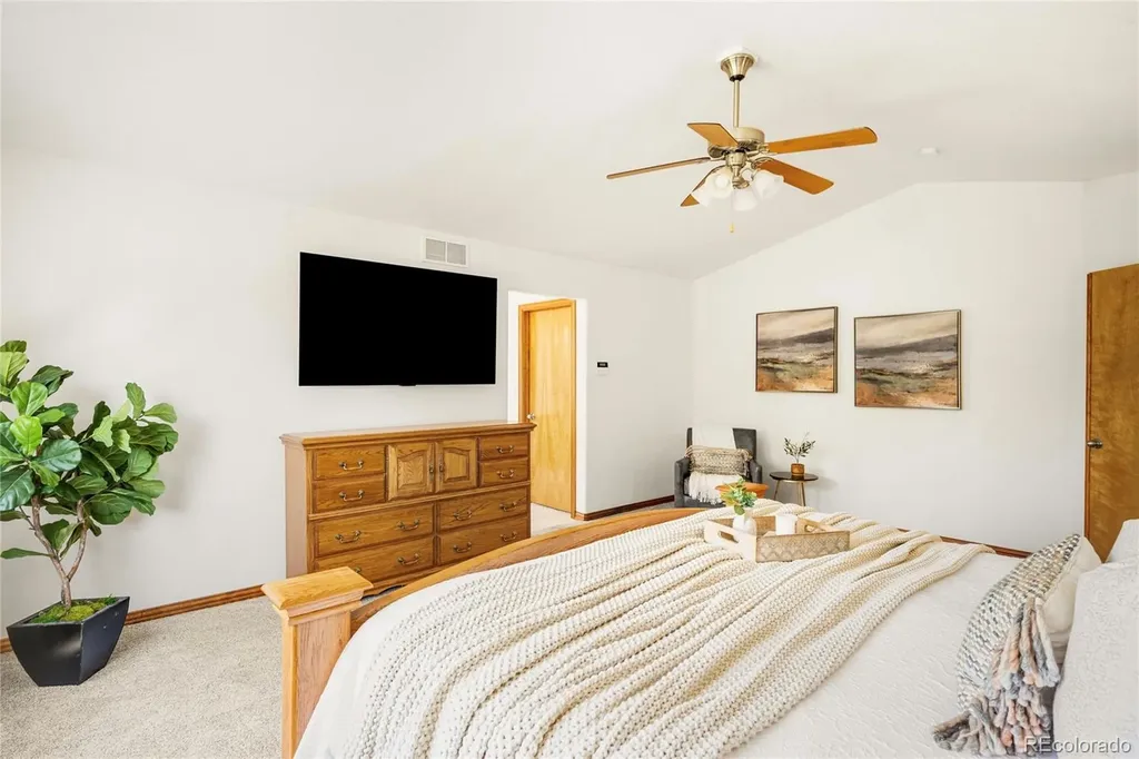 5323 Nelson Street Arvada CO 80002