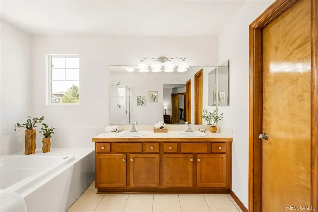 5323 Nelson Street Arvada CO 80002