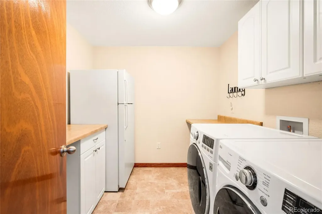 5323 Nelson Street Arvada CO 80002