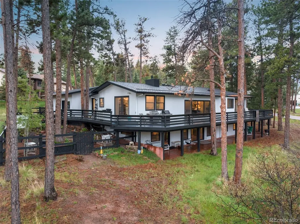 8170 Red Rock Court Larkspur CO 80118