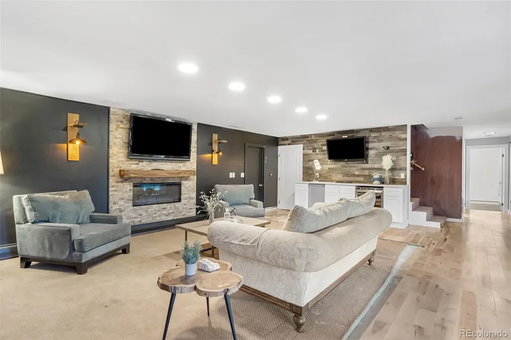 8170 Red Rock Court Larkspur CO 80118