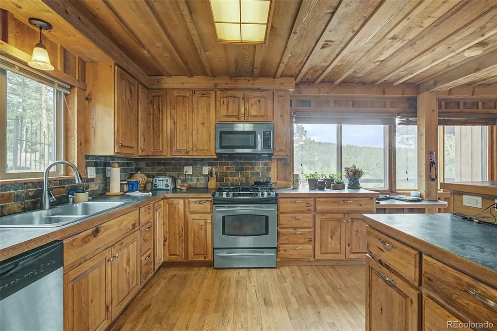 26 Howe Court Black Hawk CO 80422