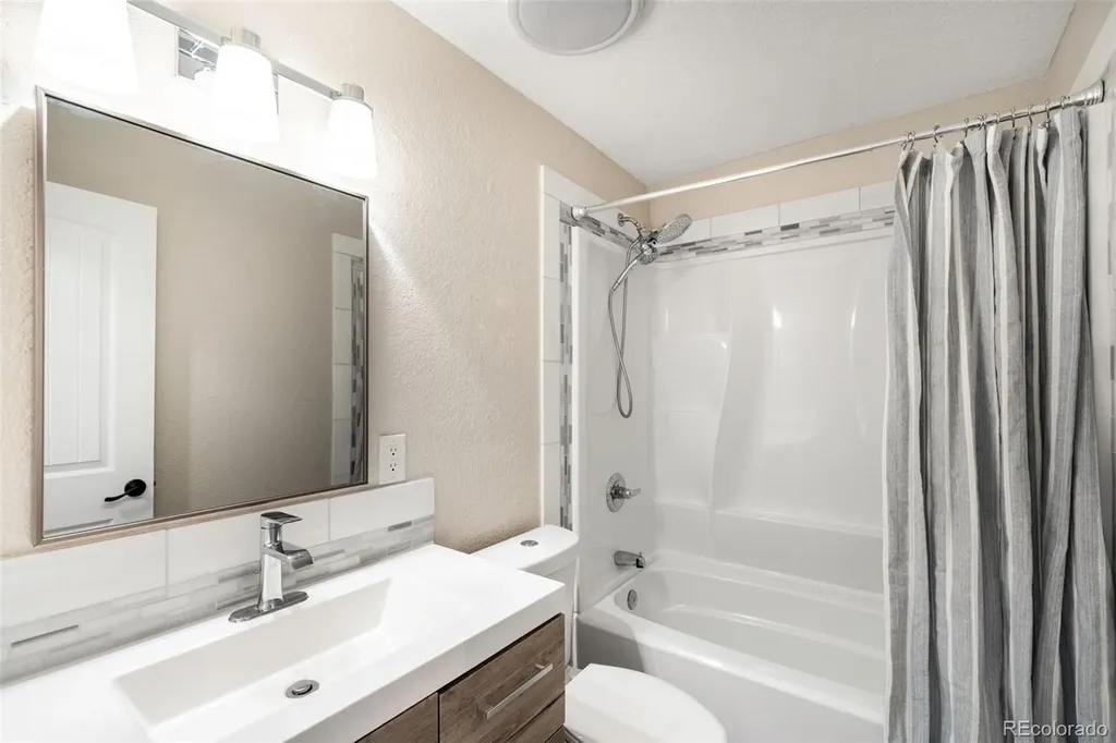 7186 W 79th Drive Arvada CO 80003