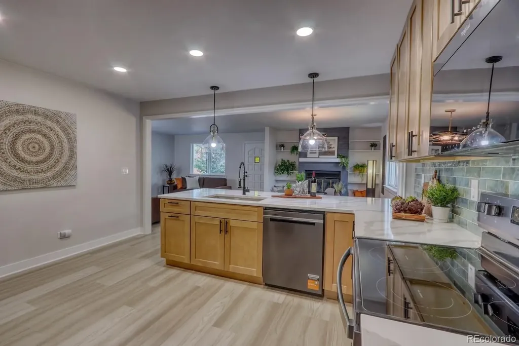 805 Perry Street Denver CO 80204