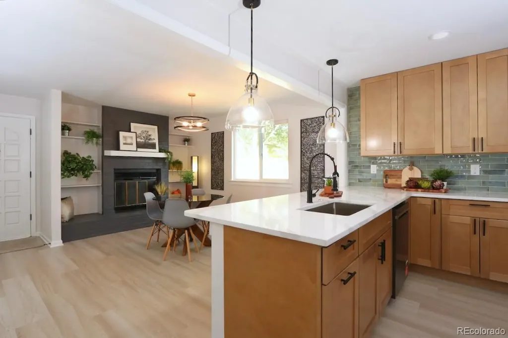 805 Perry Street Denver CO 80204