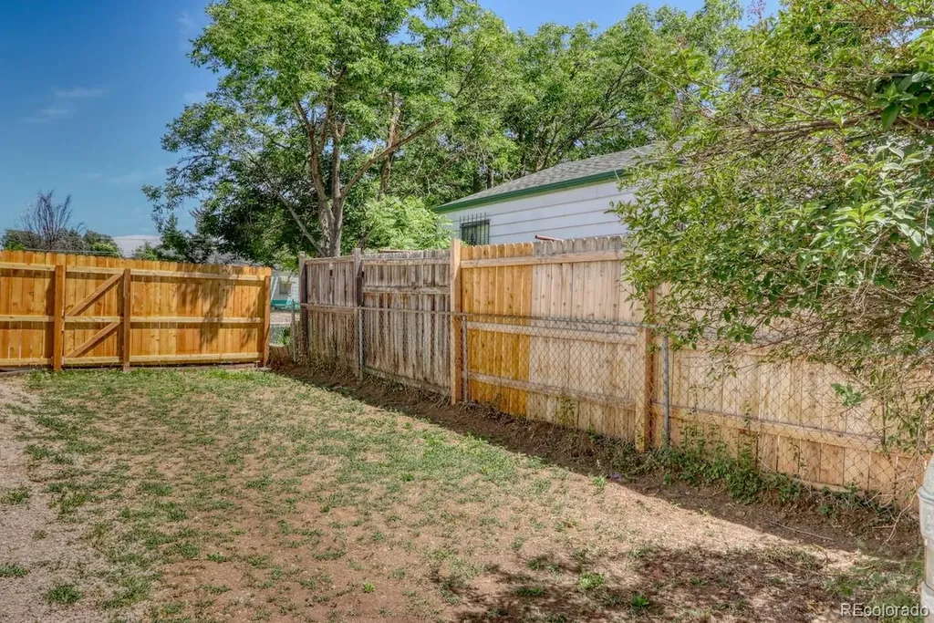 805 Perry Street Denver CO 80204