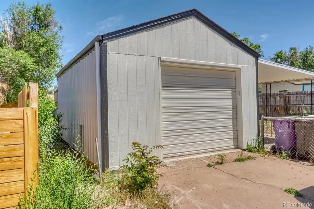805 Perry Street Denver CO 80204