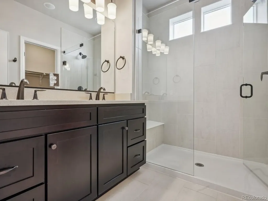 6153 N Ceylon Street Denver CO 80249