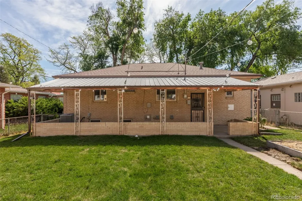 2929 Dexter Street Denver CO 80207