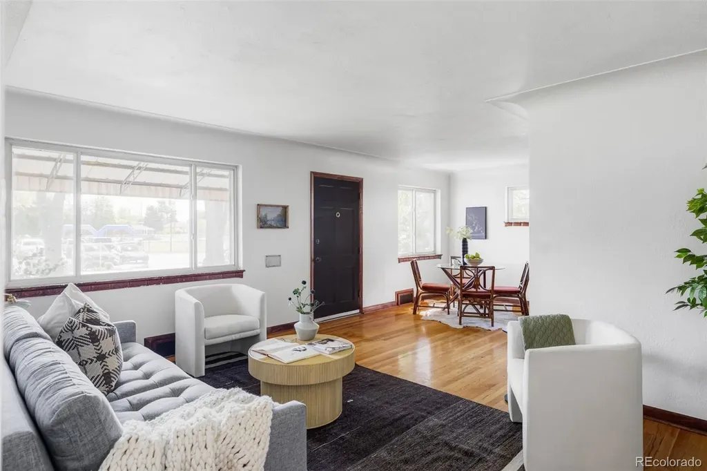 2929 Dexter Street Denver CO 80207