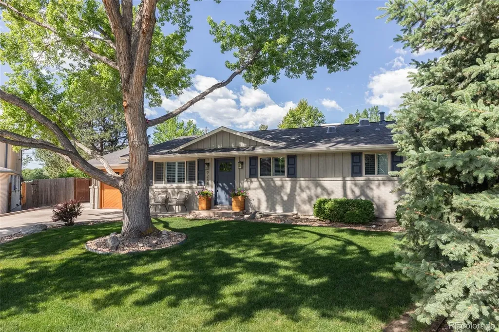 9248 W Virginia Circle Lakewood CO 80226
