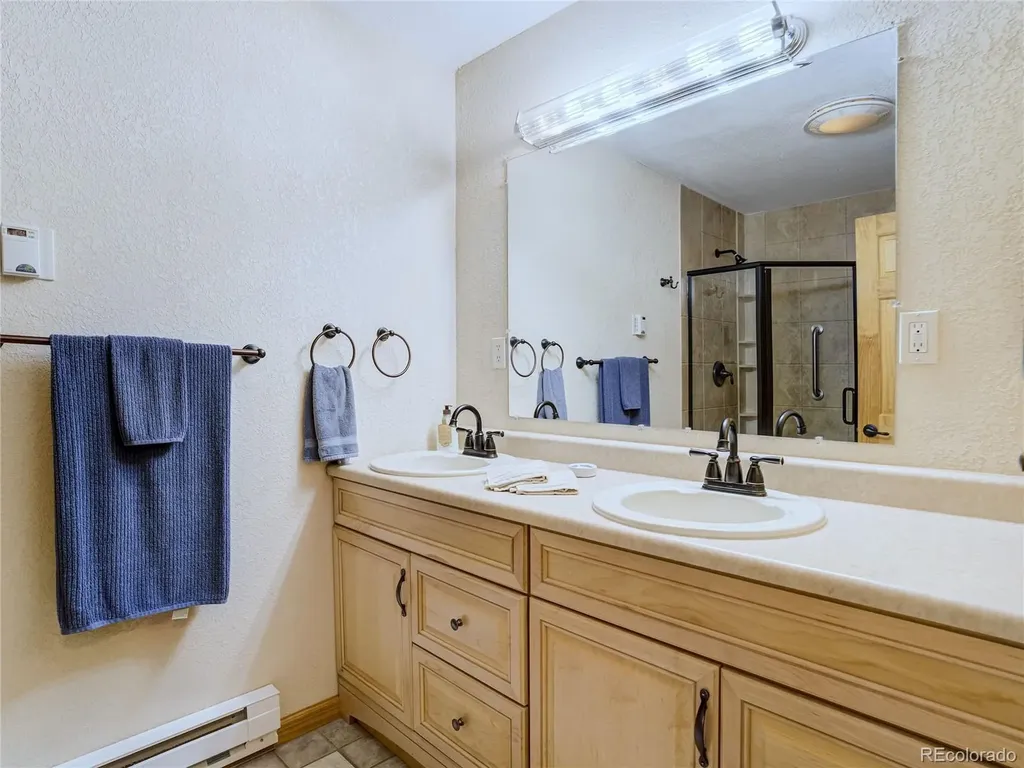 5915 Pemberton Way Colorado Springs CO 80919