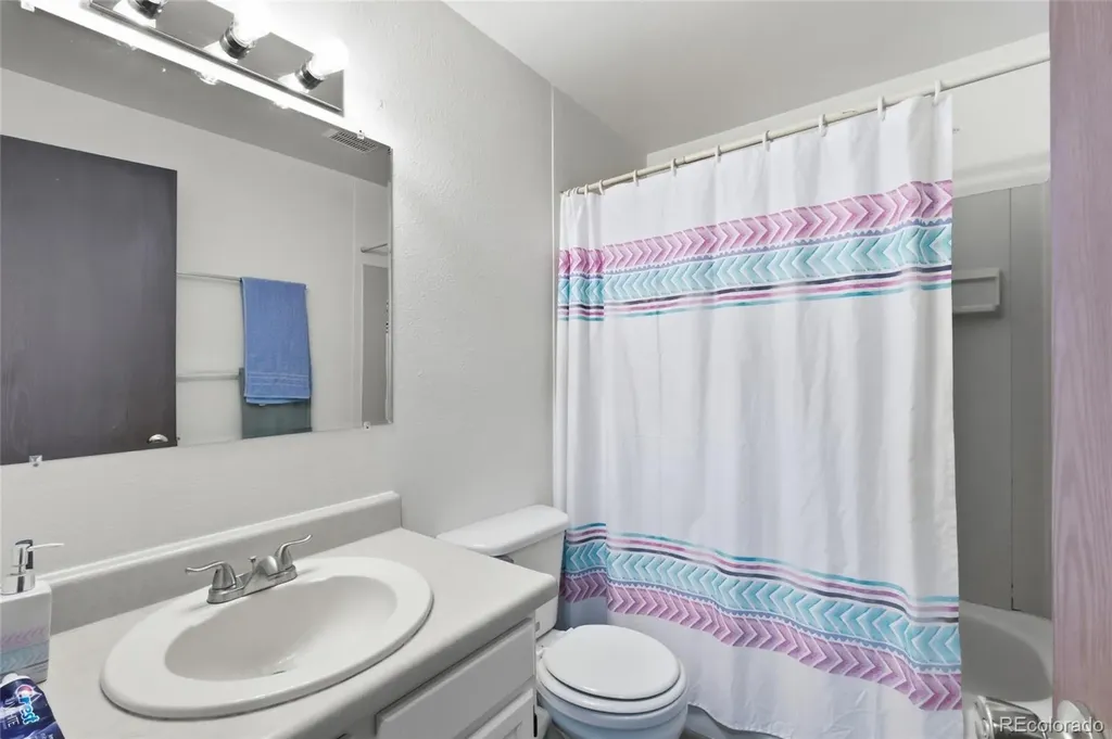 1759 Sunset Street Longmont CO 80501
