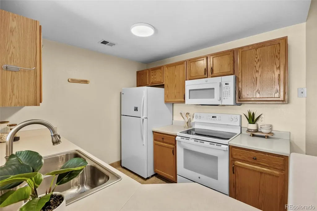 7440 S Blackhawk Street Englewood CO 80112