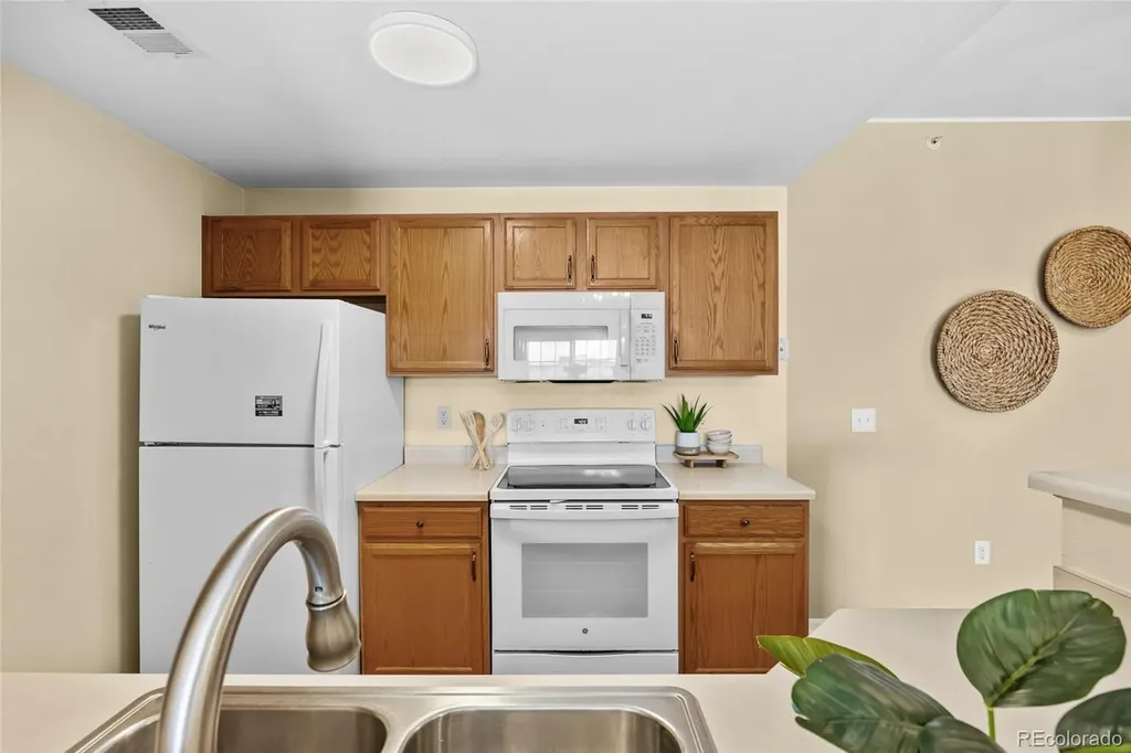 7440 S Blackhawk Street Englewood CO 80112