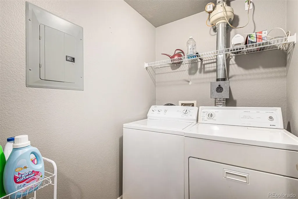 6925 Ash Creek Heights Colorado Springs CO 80922