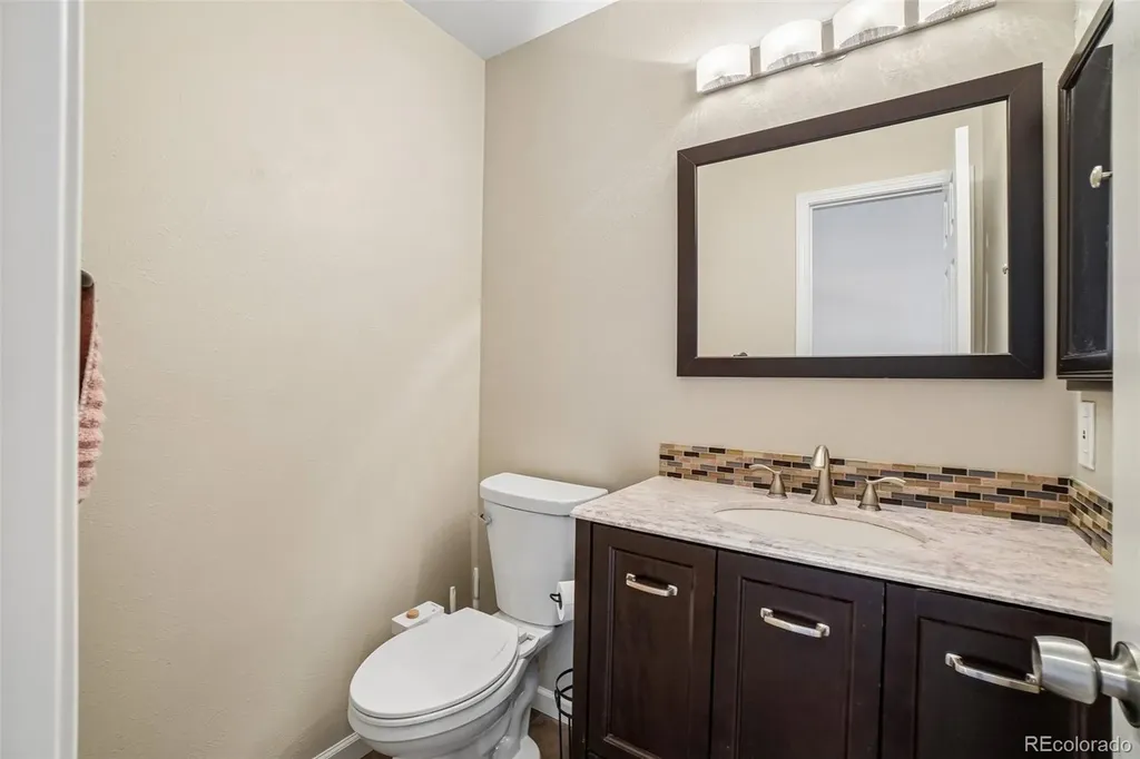 3850 S Genoa Court Aurora CO 80013