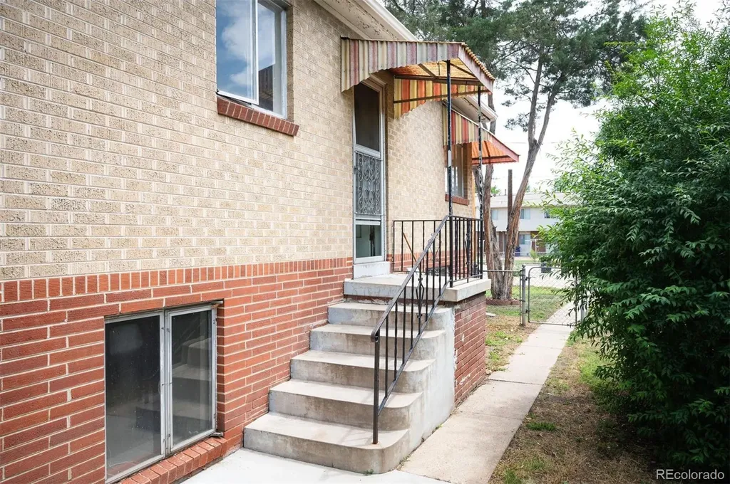 4314 Zuni Street Denver CO 80211
