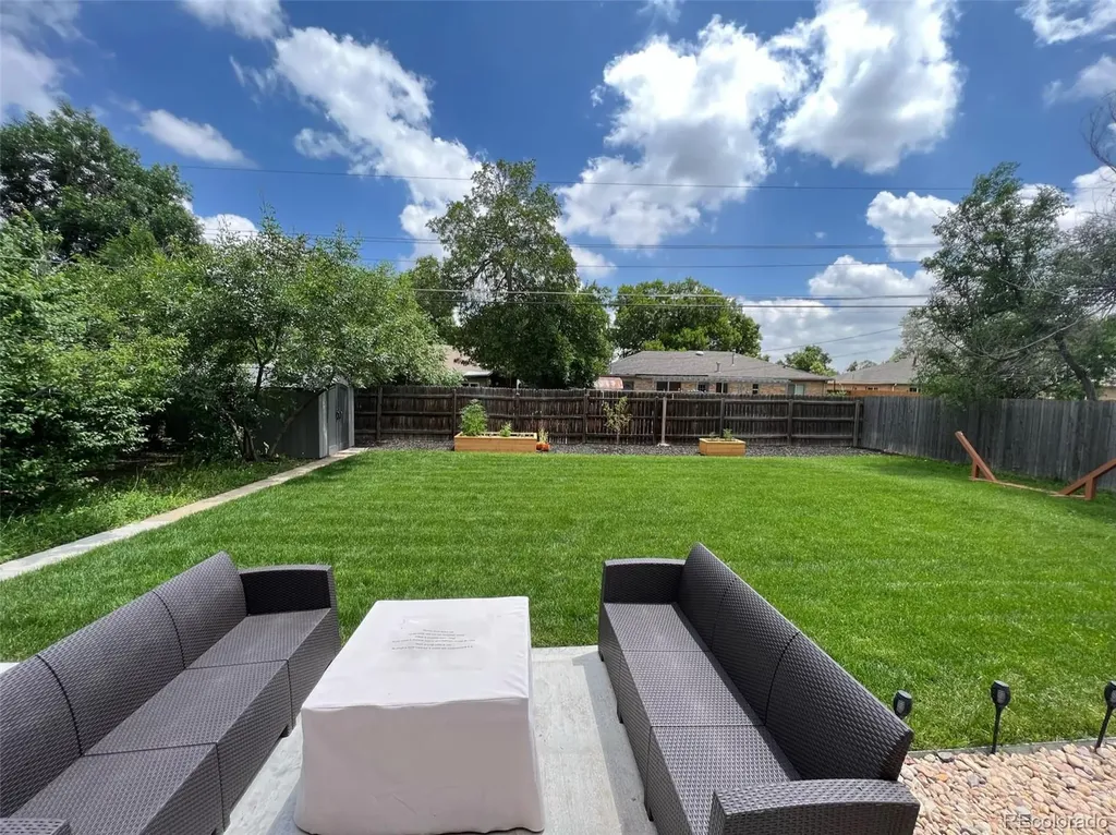 756 Revere Street Aurora CO 80011