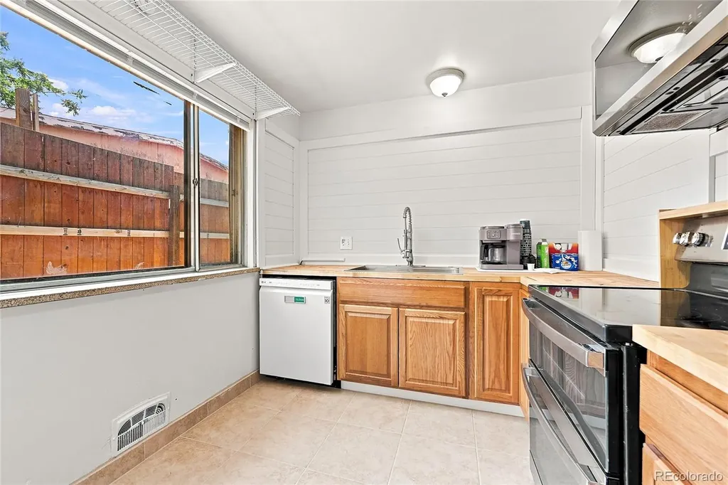 8170 Stuart Street Westminster CO 80031
