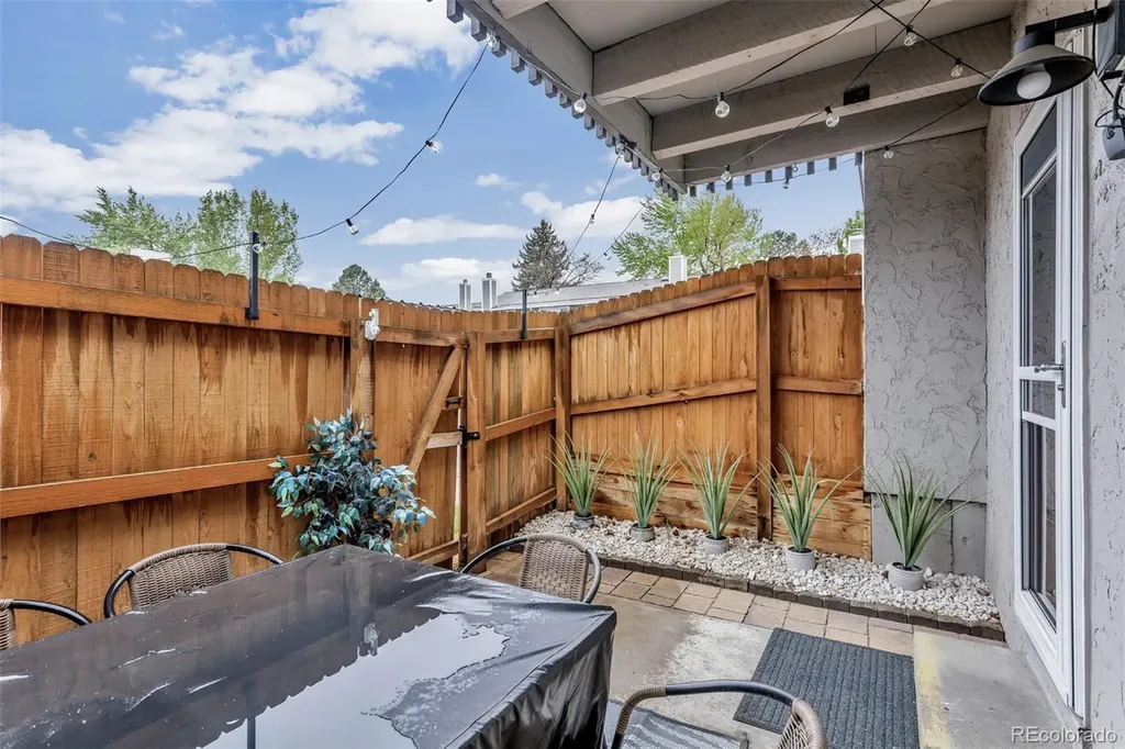 7165 S Gaylord Street Centennial CO 80122