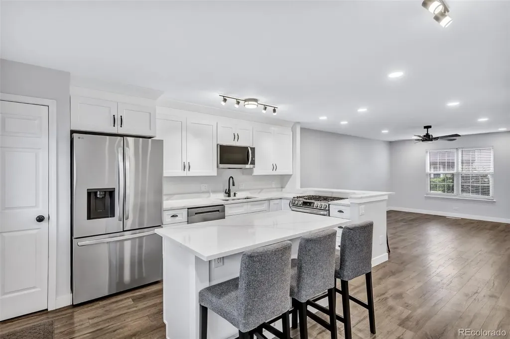 7165 S Gaylord Street Centennial CO 80122