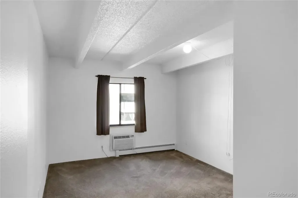 1011 S Ironton Street Aurora CO 80012