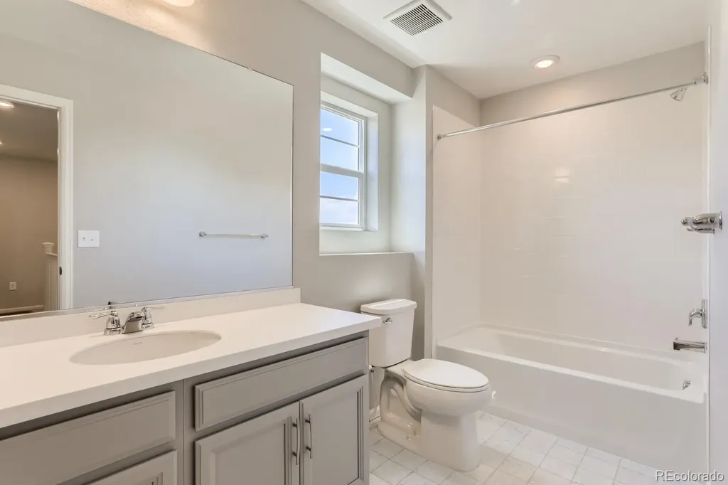 6302 N Fulton Street Denver CO 80238