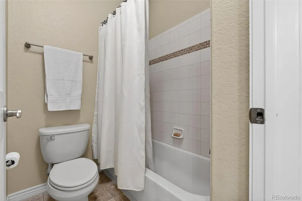 10862 Torreys Peak Way Peyton CO 80831