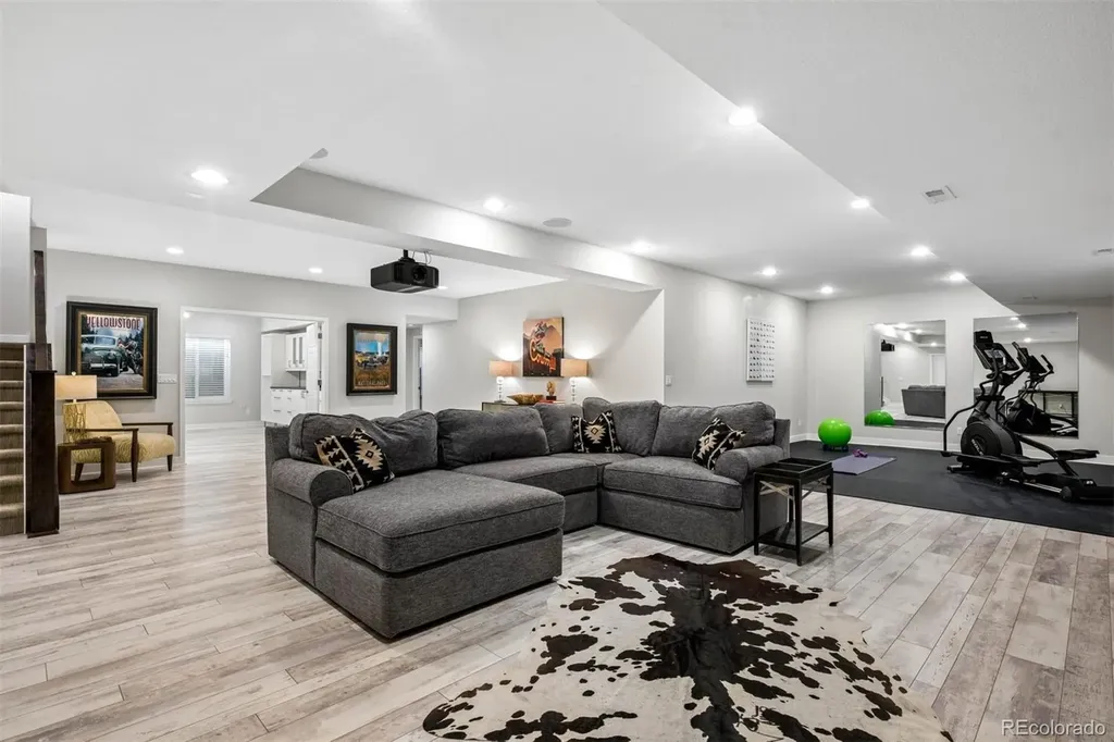 15415 W Asbury Avenue Lakewood CO 80228