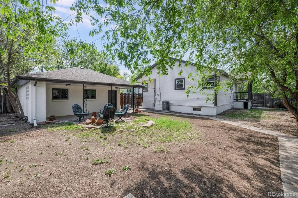 9525 W 11th Avenue Lakewood CO 80215