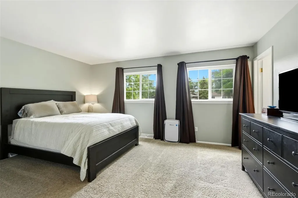2863 S Reading Court Denver CO 80231
