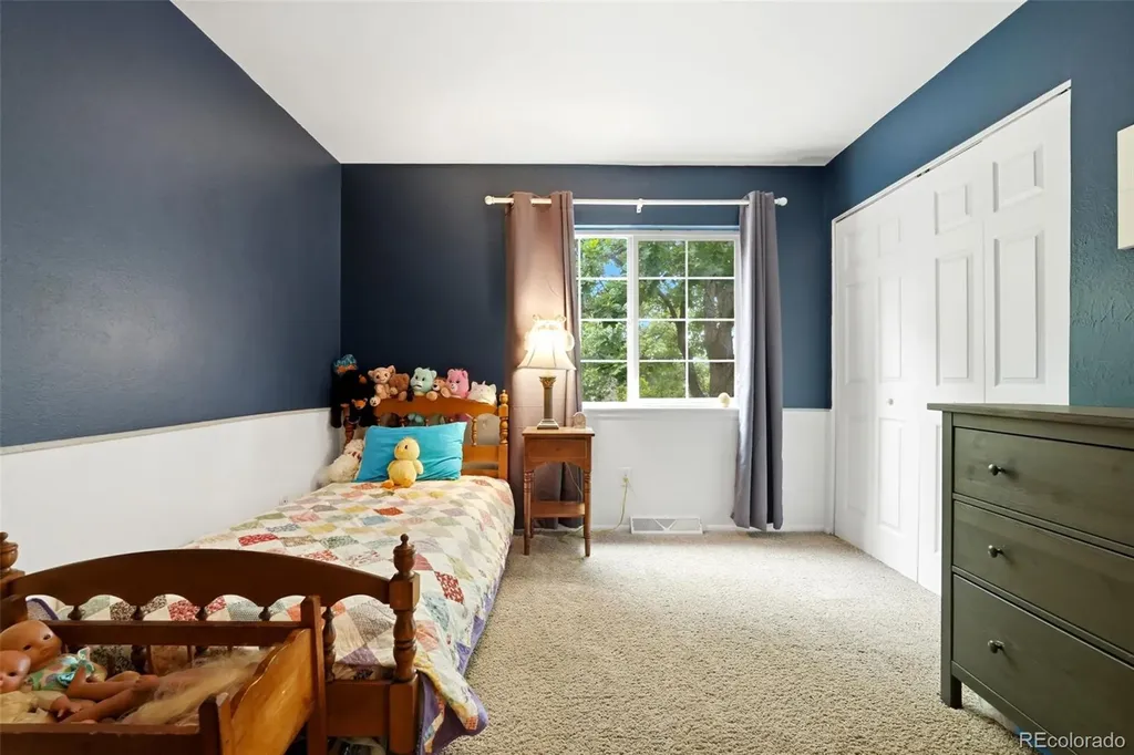 2863 S Reading Court Denver CO 80231