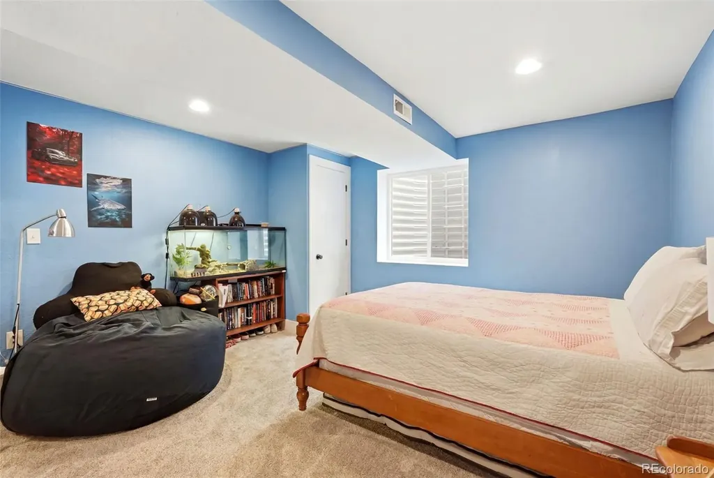2863 S Reading Court Denver CO 80231