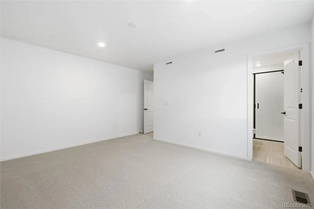 2181 S Irvington Street Aurora CO 80018